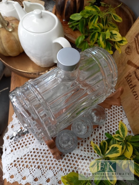 BECZUŁKA -ANTAŁEK Z KRANIKIEM 1,5 L + 6 KIELISZKÓW