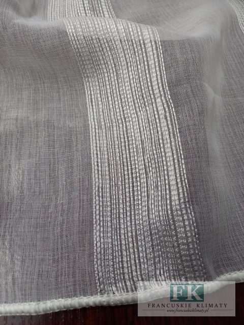 KUPON 200 x 280 cm MATERIAŁ TKANINA BATYST PASY HAFTOWANE , WYS 285 CM , ŁAMANA BIEL , LOFT VINTAGE