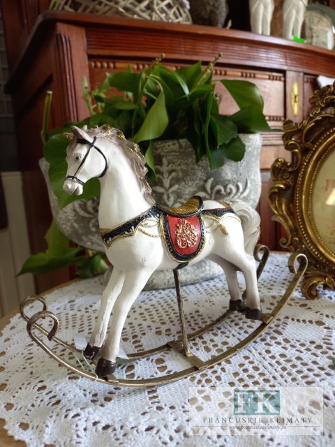 FIGURA KOŃ NA BIEGUNACH 18,5 CM