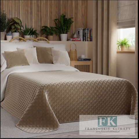 NARZUTA VELVET 220/240 PIKOWNA , CIEMNY BEŻ