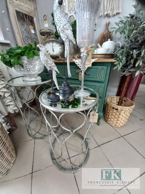 STOLIK METALOWY 58 cm W KOLORZE SREBRA Z LUSTRZANYM BLATEM