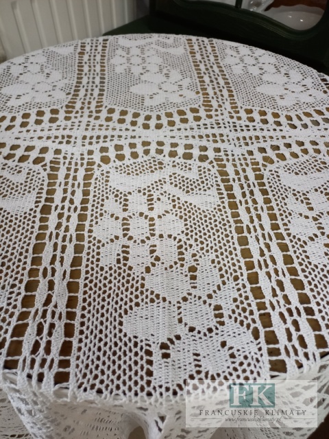 OBRUS SZYDEŁKOWY AŻUR fi 160 CM PROWANSJA