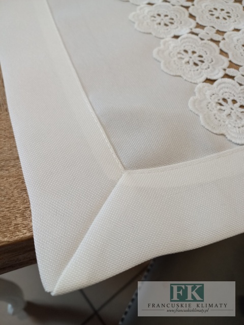 BIEŻNIK DEKORACYJNY Z GIPIURĄ 35X175 BIEL