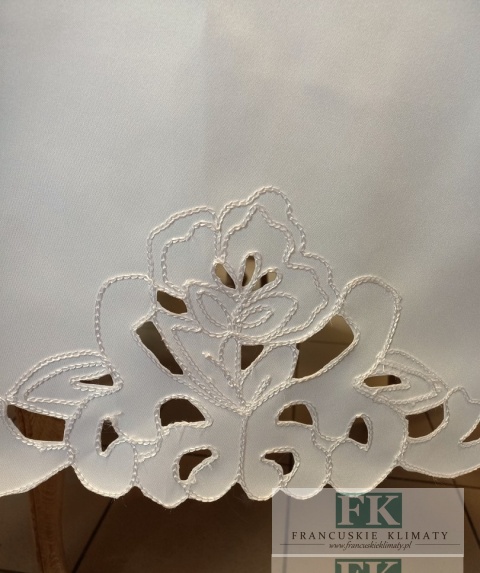 OBRUS POLA 300 x 140 cm HAFT ,,richelieu” KREMOWY