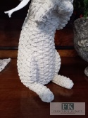 FIGURA KRÓLIK ZAJĄC Z KOKARDKĄ 27 cm jak pleciony