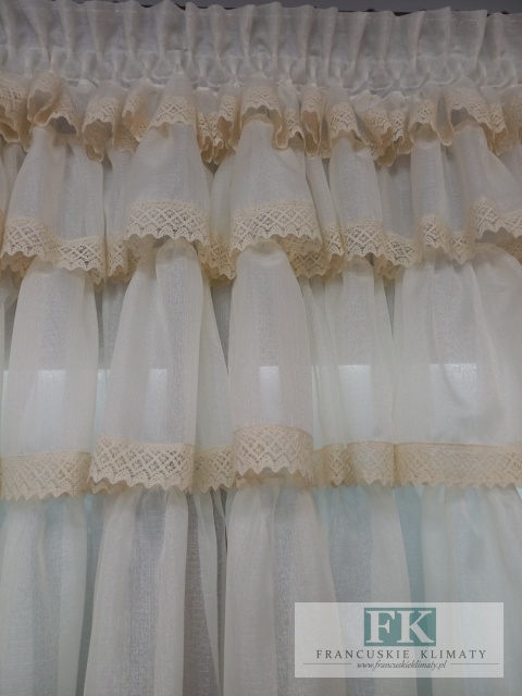 FIRANA Z FALBANAMI I KORONKĄ bawełnainą , 250/100 retro vintage BATYST