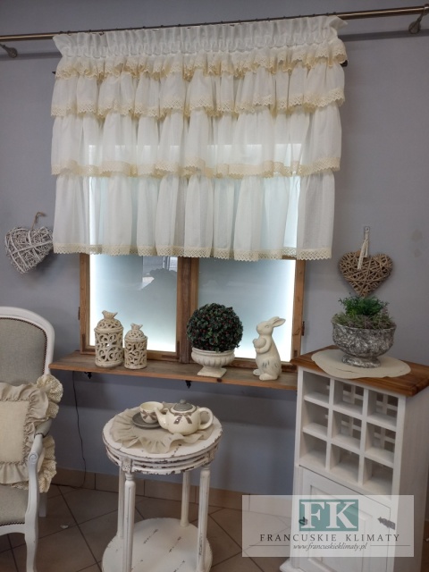 FIRANA Z FALBANAMI I KORONKĄ bawełnainą , 250/100 retro vintage BATYST