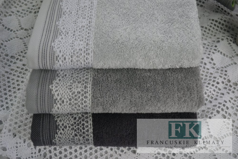 RĘCZNIK 50 X 90 GRAFIT BAWEŁNA 100% KOLEKCJA KORONKA