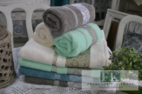 RĘCZNIK 70 X 140 BŁĘKITNY 100 % BAWEŁNA KOLEKCJA KWIAT