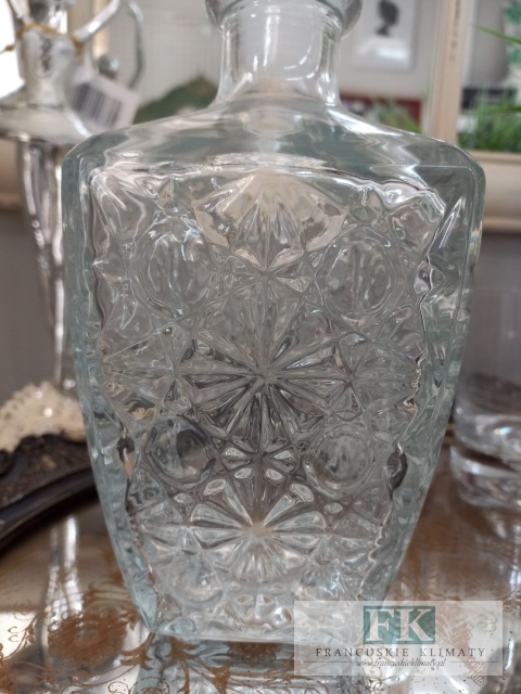 KARAFKA SZKLANA DO WHISKY 780 ML