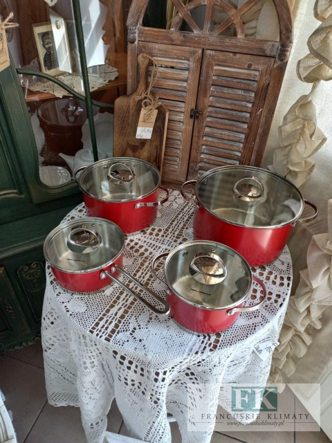 ZESTAW GARNKÓW 8 ELEMENTOWY CZERWONY