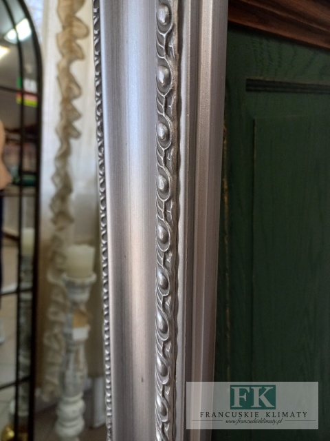 LUSTRO w SREBRNEJ RAMIE 134 cm , drewno