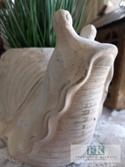 DONICA - OSŁONKA wazon CERAMICZNO- BETONOWA "ŚLIMAK " 28 CM