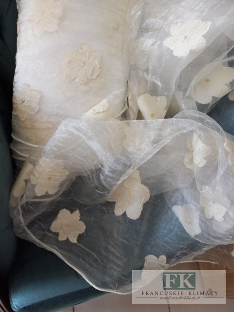 MATERIAŁ TKANINA ORGANZA ORGANTYNA KRESZOWANA KWIATUSZKI 280 CM ECRU - BEŻ