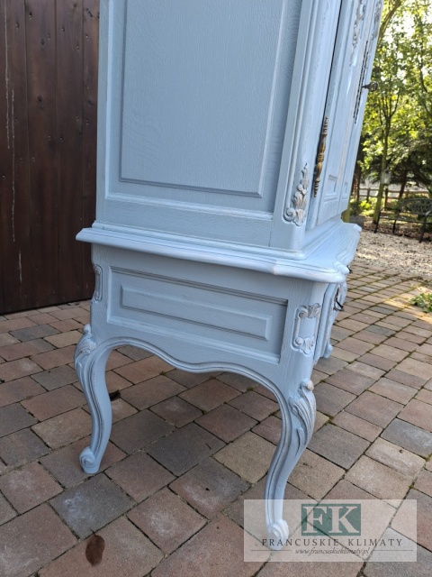 FRANCUSKA KOMODA dąb BLUE ELITE 141,5 cm błękit muśnięty złotem