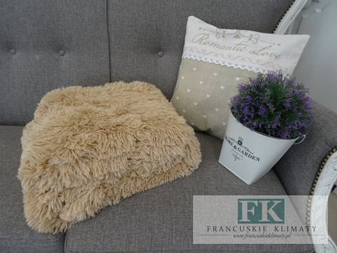 KŁ. KOC FUTRZAK BEŻOWY 200X220 CM NARZUTA SHABBY , PROWANSJA , VINTAGE KŁ. KOC FUTRZAK BEŻOWY 200X220 CM NARZUTA SHABBY , PROWANSJA , VINTAGE