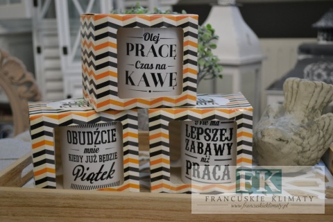 KUBEK 300 ML Z NAPISEM '' NIE MA LEOSZEJ ZABAWY NIŻ PRACA" STYL NOWOCZESNY