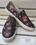 TRAMPKI SLIP ON KWIATY HIT BLACK/PINK R.38