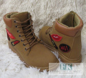 TRAPERKI TIMBERKI Z NASZYWKAMI MUST HAVE CAMEL 40 TRAPERKI TIMBERKI Z NASZYWKAMI MUST HAVE CAMEL 40