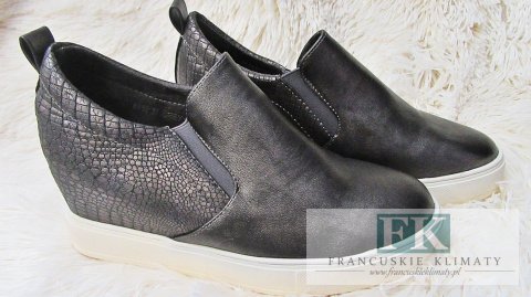 SNEAKERSY/TRAMPKI SKÓRKA WĘŻA POŁYSK KOTURN R.39 SNEAKERSY/TRAMPKI SKÓRKA WĘŻA POŁYSK KOTURN R.39