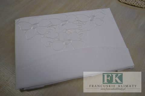 OBRUS BASIA BIEL OWAL HAFT 140X220 PROWANSJA SHABBY CHIC FRANCJA OBRUS BASIA BIEL OWAL HAFT 140X220 PROWANSJA SHABBY CHIC FRANCJA