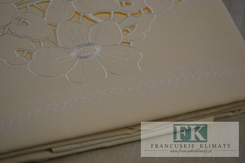 OBRUS BASIA KREM OWAL HAFT 140X220 PROWANSJA SHABBY CHIC FRANCJA