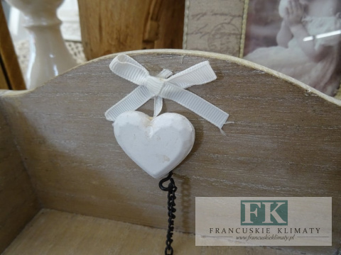 WSPANIAŁY DREWNIANY SERWETNIK BIAŁE SERCE 19 CM SHABBY CHIC VITAGE PROWANSJA