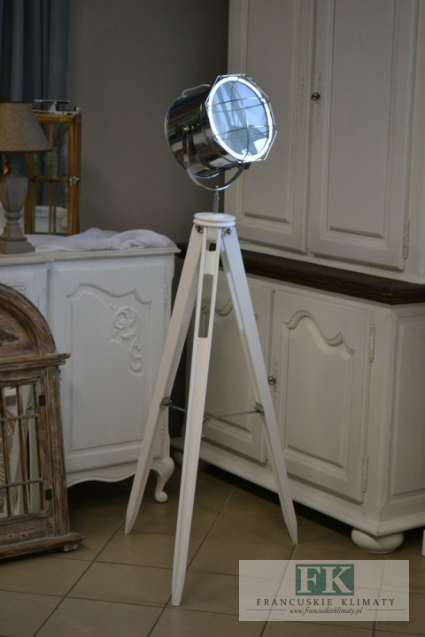 LAMPA TRÓJNÓG TRIPOD BIAŁA WYS. 152 CM FRANCUSKI , GLAMOUR , LOFT HAMPTON LAMPA TRÓJNÓG TRIPOD BIAŁA WYS. 152 CM FRANCUSKI , GLAMOUR , LOFT HAMPTON