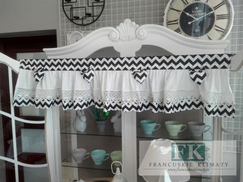 ZAZDROSTKA ZAZDROSKA SZYTA SERCE SERDUSZKO ZYGZAK CZERŃ-BIEL WYS 35 cm - 50 cm CM SHABBY NA WYMIAR , BAWEŁNA 100% ZAZDROSTKA ZAZDROSKA SZYTA SERCE SERDUSZKO ZYGZAK CZERŃ-BIEL WYS 35 cm - 50 cm CM SHABBY NA WYMIAR , BAWEŁNA 100%