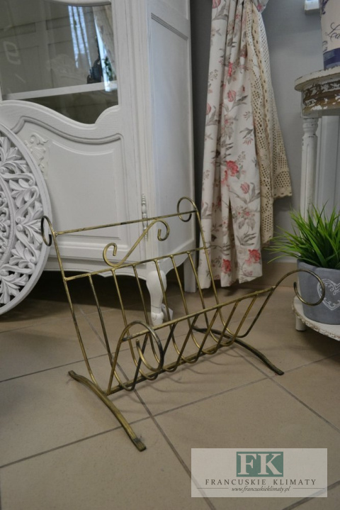 STYLOWY KUTY METALOWY GAZETNIK VINTAGE RETRO STYLOWY KUTY METALOWY GAZETNIK VINTAGE RETRO