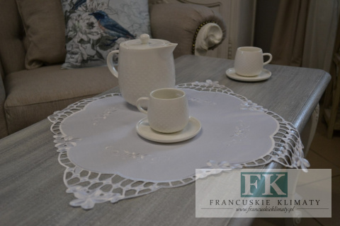 DEKORACYJNY BIEŻNIK SERWETKA HAFTOWANA HAFT 40x40 CM FRANCUSKI PROWANSALSKI DEKORACYJNY BIEŻNIK SERWETKA HAFTOWANA HAFT 40x40 CM FRANCUSKI PROWANSALSKI