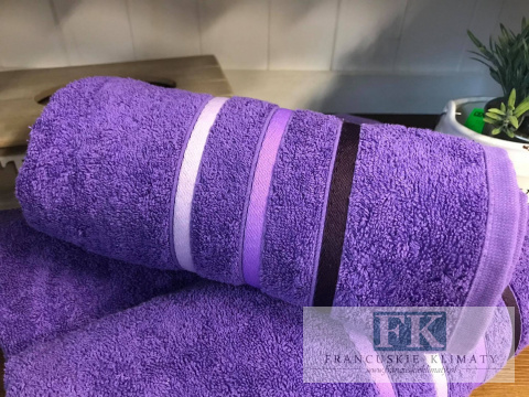 RĘCZNIK CIEMNY FIOLET 70x140 100% BAWEŁNA KOLEKCJA PASKI RĘCZNIK CIEMNY FIOLET 70x140 100% BAWEŁNA KOLEKCJA PASKI
