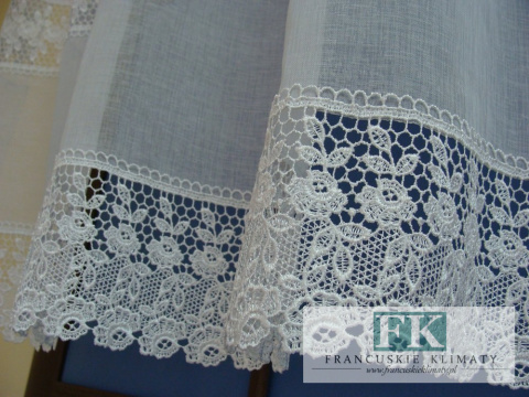 KUPON ZAZDROSTKA 115/60, BATYST ETAMINA GIPIURA szelki BIEL KUPON ZAZDROSTKA 115/60, BATYST ETAMINA GIPIURA szelki BIEL