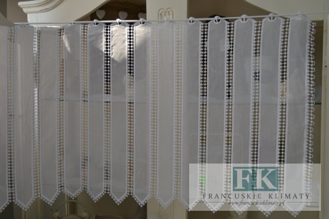 ZAZDROSTKA BATYST WITRAŻ HAFT BIEL wys 60 cm , PROWANSJA , VINTAGE