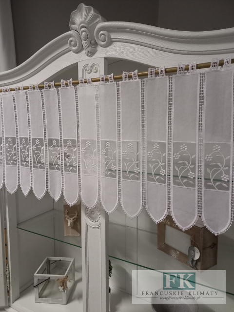 METRAŻ , ZAZDROSTKA WITRAŻ BATYST , ORGANZA GIPIURA HAFT BIEL , WYS 40 CM , PROWANSJA , VINTAGE , RETRO METRAŻ , ZAZDROSTKA WITRAŻ BATYST , ORGANZA GIPIURA HAFT BIEL , WYS 40 CM , PROWANSJA , VINTAGE , RETRO
