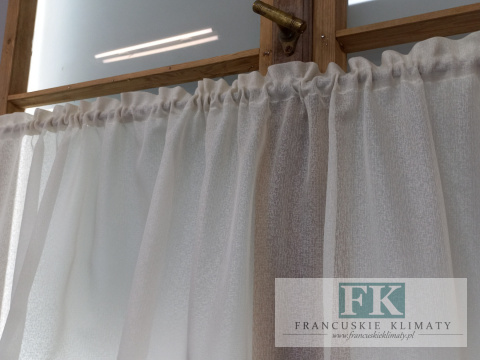 ZAZDROSTKA 130/50 batyst krem , margines kwiaty, PROWANSJA , SHABBY CHIC ZAZDROSTKA 130/50 batyst krem , margines kwiaty, PROWANSJA , SHABBY CHIC