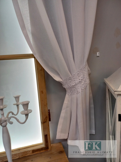 KPL LAMBREKIN + 2 BOKI GIPIURA BIEL , prowansja , shabby chic KPL LAMBREKIN + 2 BOKI GIPIURA BIEL , prowansja , shabby chic
