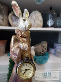 KRÓLIK Z ZEGAREM FIGURA ZAJĄC 59 CM