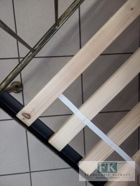 ŁÓŻKO ze stelażem 160 x 200 KUTE METAL ZŁOTO ANTYCZNE ŁÓŻKO ze stelażem 160 x 200 KUTE METAL ZŁOTO ANTYCZNE