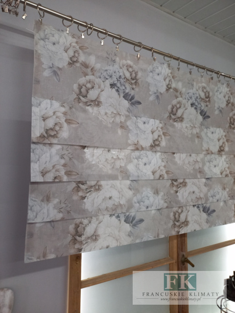 FIRANA PANEL a la ROLETKA RZYMSKA Z ZAKŁADKAMI 150/80 KWIATY PEONIA FIRANA PANEL a la ROLETKA RZYMSKA Z ZAKŁADKAMI 150/80 KWIATY PEONIA