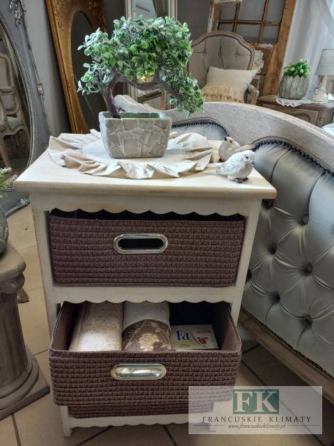 SZAFKA KOMÓDKA DREWNIANA 64 CM ,3 SZUFLADY