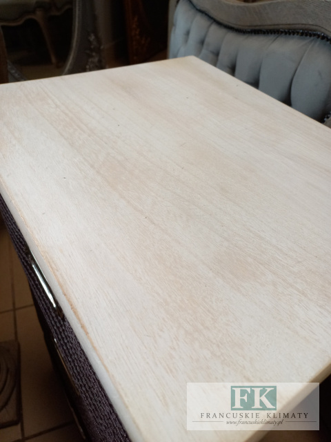 SZAFKA KOMÓDKA DREWNIANA 64 CM ,3 SZUFLADY