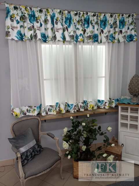 FIRANA Z LAMBREKINEM I MARGINESEM DOLNYM KWIATY VELVET ETAMINA ECRU 400/150