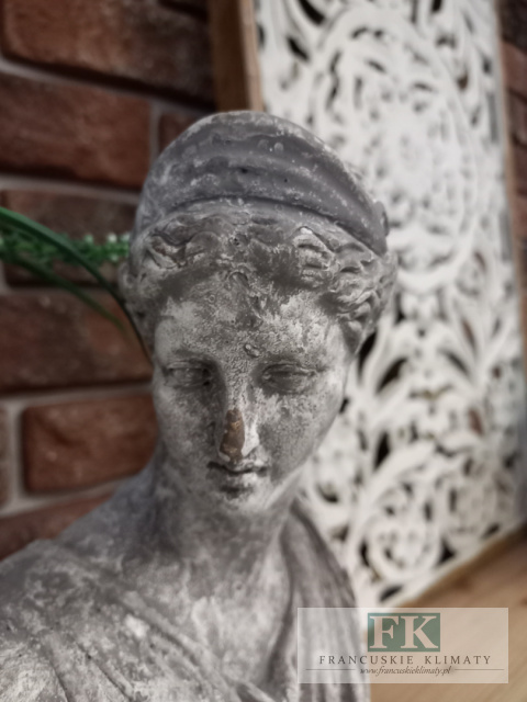 WYJĄTKOWA FIGURA POPIERSIE W STYLU RETRO