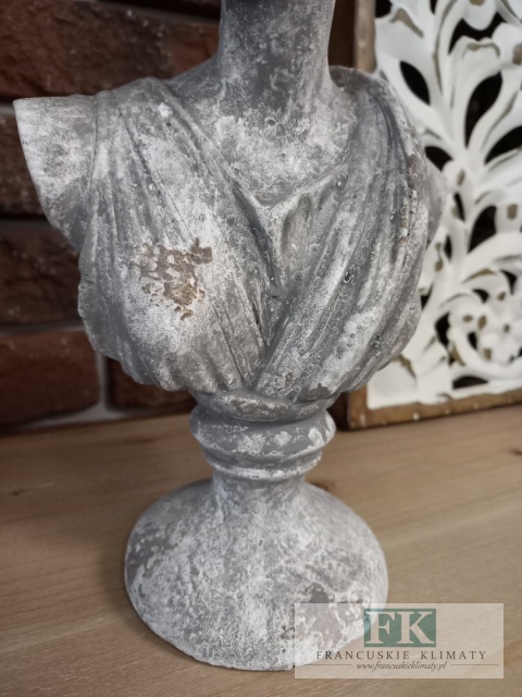 WYJĄTKOWA FIGURA POPIERSIE W STYLU RETRO