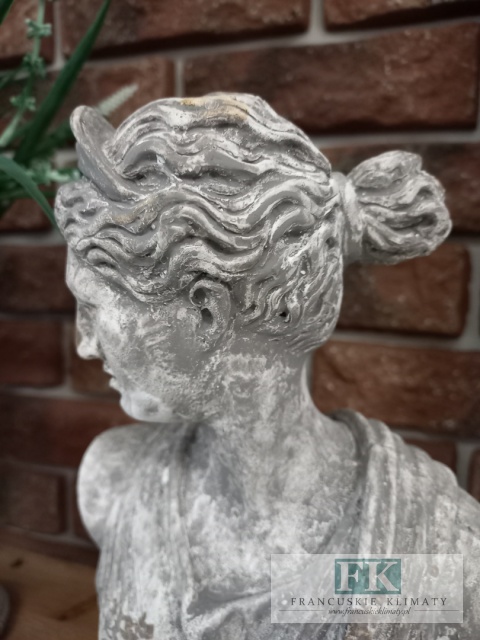 WYJĄTKOWA FIGURA POPIERSIE W STYLU RETRO