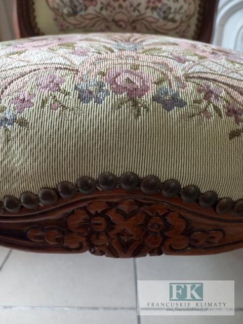 UROCZY FRANCUSKI FOTEL scenka rodzajowa