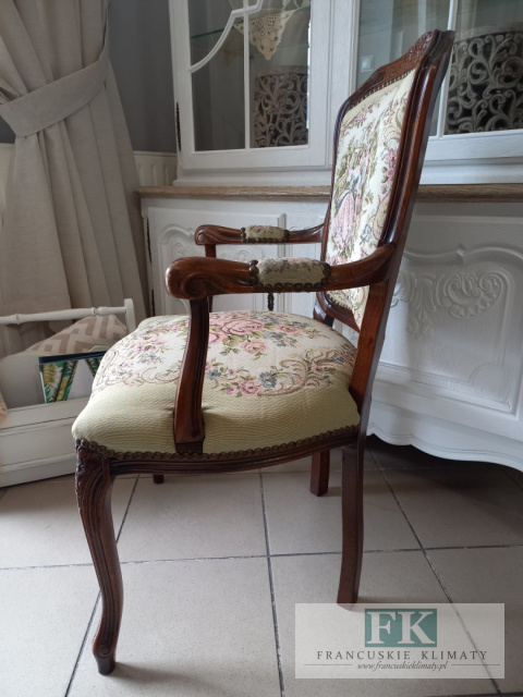 UROCZY FRANCUSKI FOTEL scenka rodzajowa