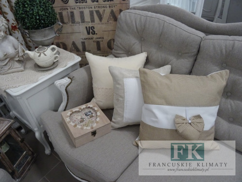 KŁ. POSZEWKA DEKORACYJNA PERŁA KREMOWA 40X40 SHABBY , PROWANSJA , VINTAGE
