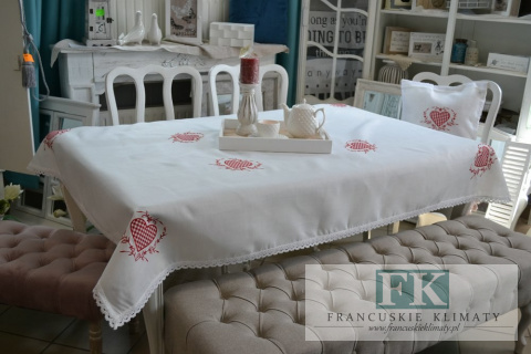 OBRUS 130X180 Z KOLEKCJI CZERWONE SERCE PROWANSJA SHABBY FRANCJA OBRUS 130X180 Z KOLEKCJI CZERWONE SERCE PROWANSJA SHABBY FRANCJA